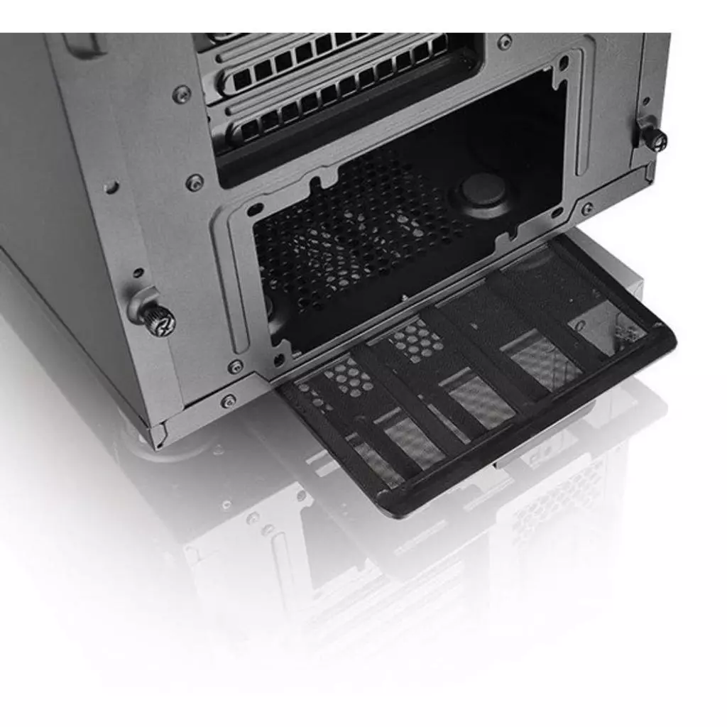 Корпус ThermalTake Core X31 TG (CA-1E9-00M1WN-03) - 8 Корпус ThermalTake Core X31 TG (CA-1E9-00M1WN-03) - 8
