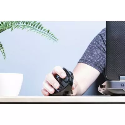 Мышка Trust Voxx Rechargeable Ergonomic Black (23731) - 1 Мышка Trust Voxx Rechargeable Ergonomic Black (23731) - 1