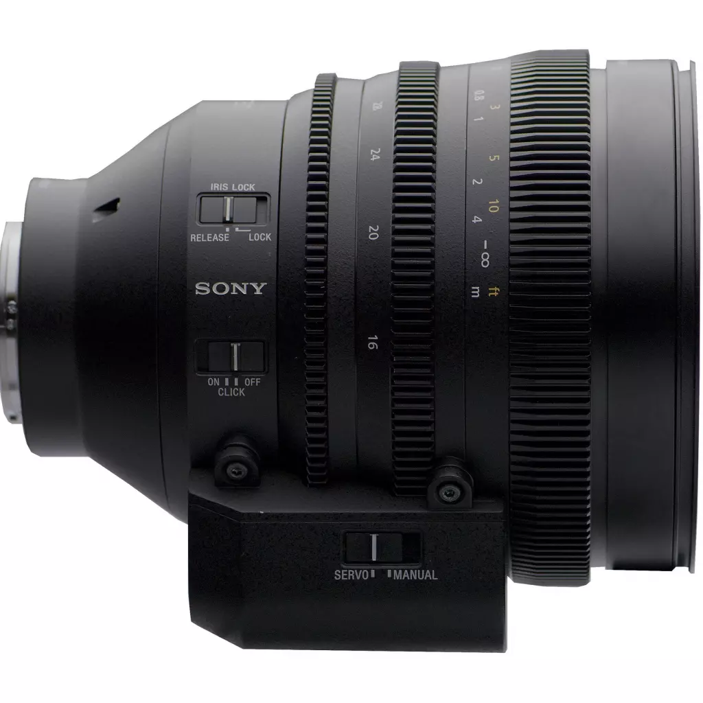 Объектив Sony SEL C 1635mm T3.1 (SELC1635G.SYX) - 6 Объектив Sony SEL C 1635mm T3.1 (SELC1635G.SYX) - 6
