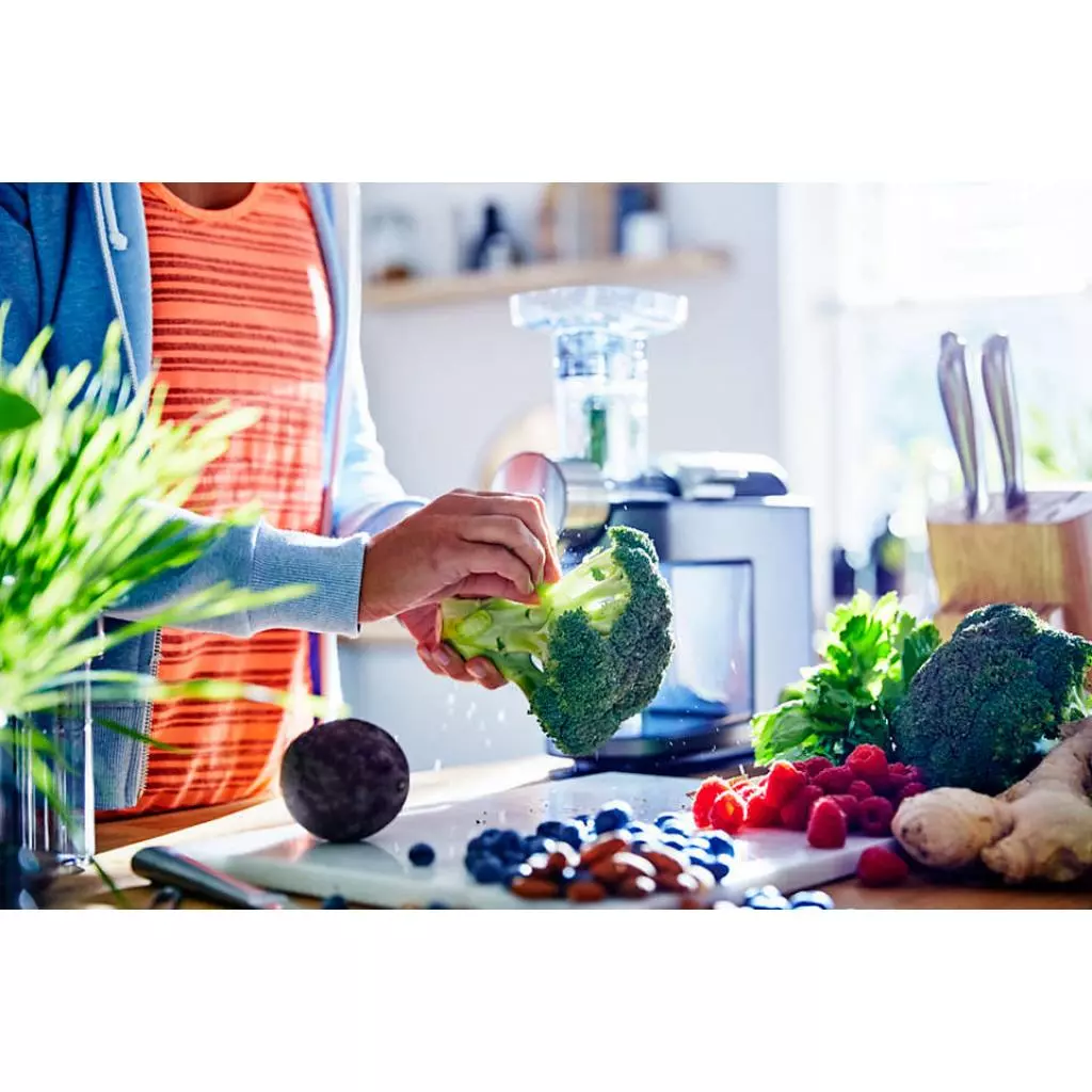 Соковыжималка Philips HR1945/80 - 6 Соковыжималка Philips HR1945/80 - 6