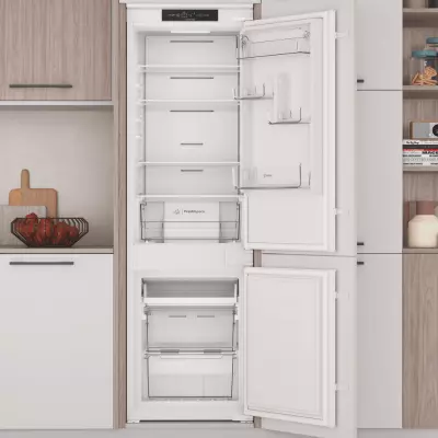 Холодильник Indesit INC18T311 - 3 Холодильник Indesit INC18T311 - 3