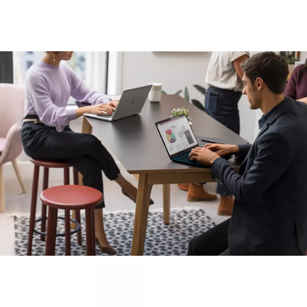 Ноутбук HP EliteBook 840 G8 (336D6EA) - 2 Ноутбук HP EliteBook 840 G8 (336D6EA) - 2