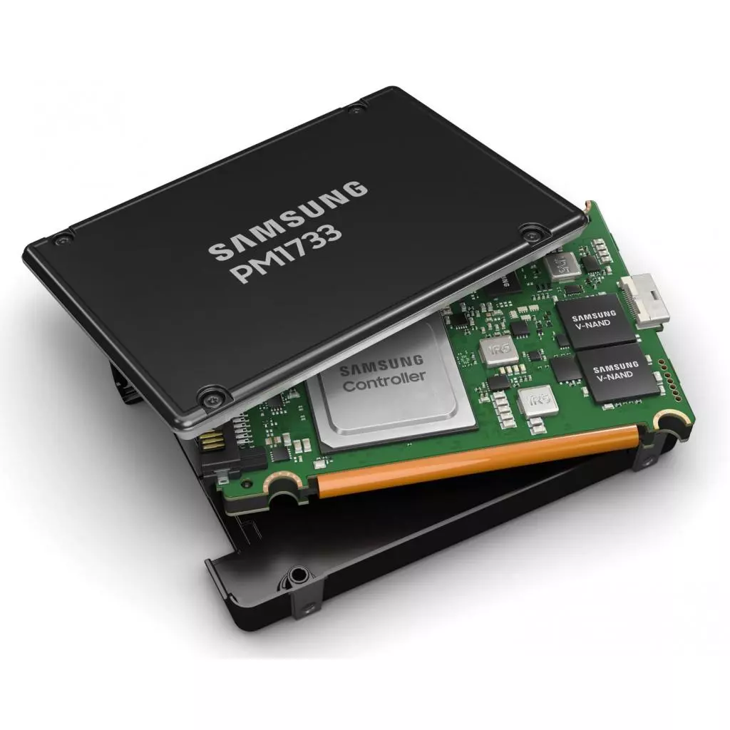 Накопитель SSD U.2 2.5" 7.68TB PM1733 EVT2 Samsung (MZWLR7T6HALA-00007) - 1 Накопитель SSD U.2 2.5" 7.68TB PM1733 EVT2 Samsung (MZWLR7T6HALA-00007) - 1