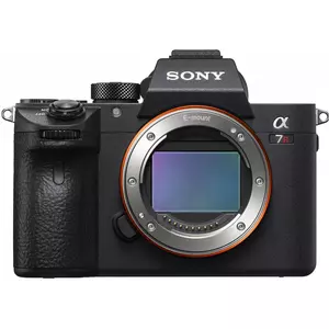 Цифровой фотоаппарат Sony Alpha 7RM3 body black (ILCE7RM3AB.CEC)