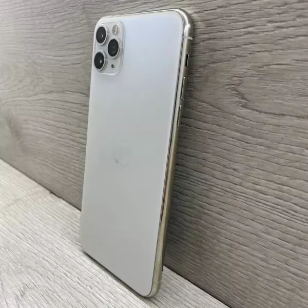 Apple iPhone 11 Pro Max 256GB Silver Б/У - 2