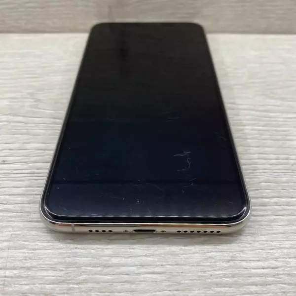 Apple iPhone 11 Pro Max 256GB Silver Б/У - 4