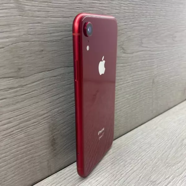 Apple iPhone XR 64GB Red Б/У - 1
