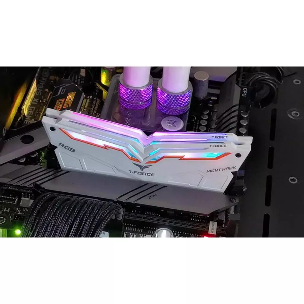 Модуль памяти для компьютера DDR4 16GB (2x8GB) 4000 MHz T-Force Night Hawk White RGB Team (TF2D416G4000HC18EDC01) - 3 Модуль памяти для компьютера DDR4 16GB (2x8GB) 4000 MHz T-Force Night Hawk White RGB Team (TF2D416G4000HC18EDC01) - 3