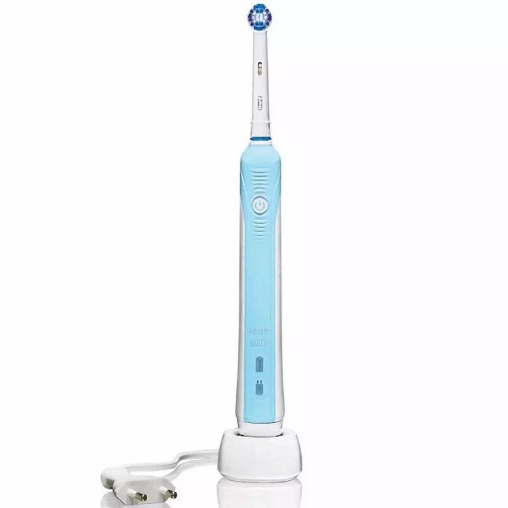 Электрическая зубная щетка Oral-B 500/D16 - 1