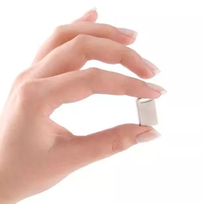 USB флеш накопитель Goodram 64GB POINT Silver USB 3.0 (PD64GH3GRPOSR10) - 3 USB флеш накопитель Goodram 64GB POINT Silver USB 3.0 (PD64GH3GRPOSR10) - 3