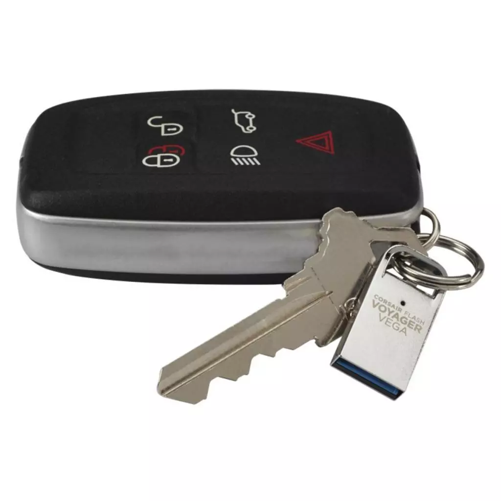 USB флеш накопитель Corsair 32GB Voyager Vega USB 3.0 (CMFVV3-32GB) - 4 USB флеш накопитель Corsair 32GB Voyager Vega USB 3.0 (CMFVV3-32GB) - 4