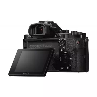 Цифровой фотоаппарат Sony Alpha 7 body black (ILCE7B.RU2) - 5