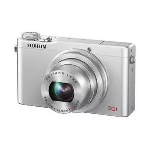 Цифровой фотоаппарат Fujifilm FinePix XQ1 silver (16411706)