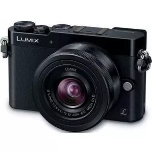 Цифровой фотоаппарат Panasonic DMC-GM5 Kit 12-32mm Black (DMC-GM5KEE-K)