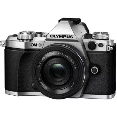 Цифровой фотоаппарат Olympus E-M5 mark II Pancake Zoom 14-42 Kit silver/black (V207044SE000)