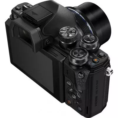 Цифровой фотоаппарат Olympus E-M10 mark II 14-42 Kit black/black (V207051BE000) - 7