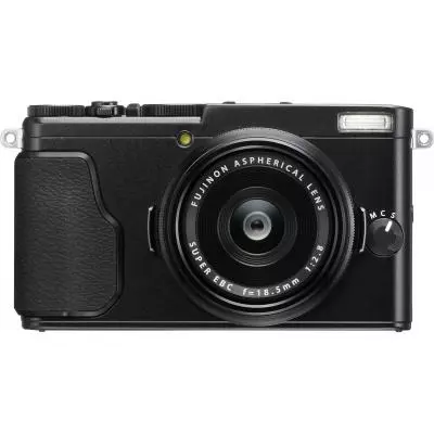 Цифровой фотоаппарат Fujifilm FinePix X70 Black (16499148) - 1