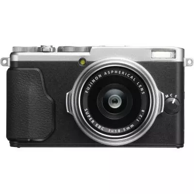 Цифровой фотоаппарат Fujifilm FinePix X70 Silver (16499124) - 1