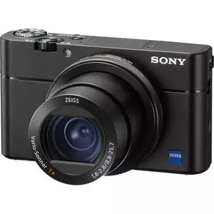 Цифровой фотоаппарат Sony Cyber-shot DSC-RX100 Mark 5 (DSCRX100M5.RU3)