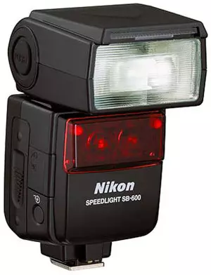 Вспышка SB-600 Nikon