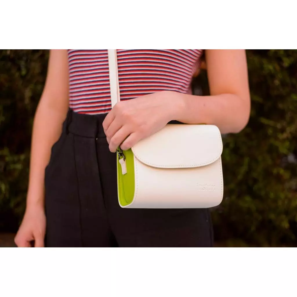 Фото-сумка Fujifilm INSTAX MINI 9 BAG LIME GREEN (70100139126) - 4 Фото-сумка Fujifilm INSTAX MINI 9 BAG LIME GREEN (70100139126) - 4