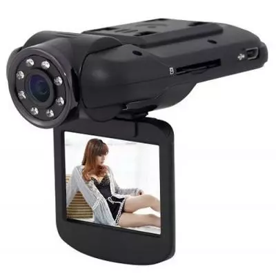 Видеорегистратор Karbonn F8000