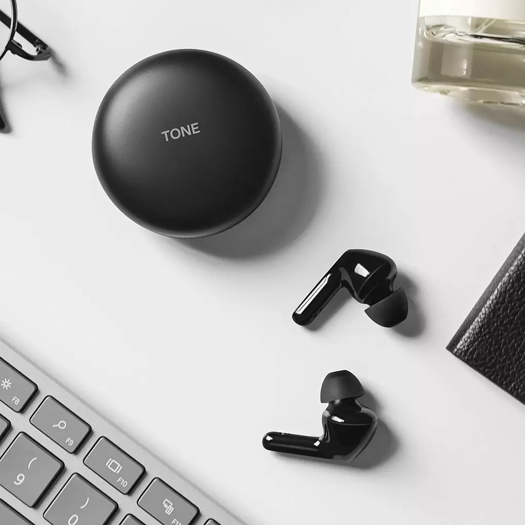 Наушники LG TONE Free FN7 Black (HBS-FN7.ABRUBK) - 1 Наушники LG TONE Free FN7 Black (HBS-FN7.ABRUBK) - 1