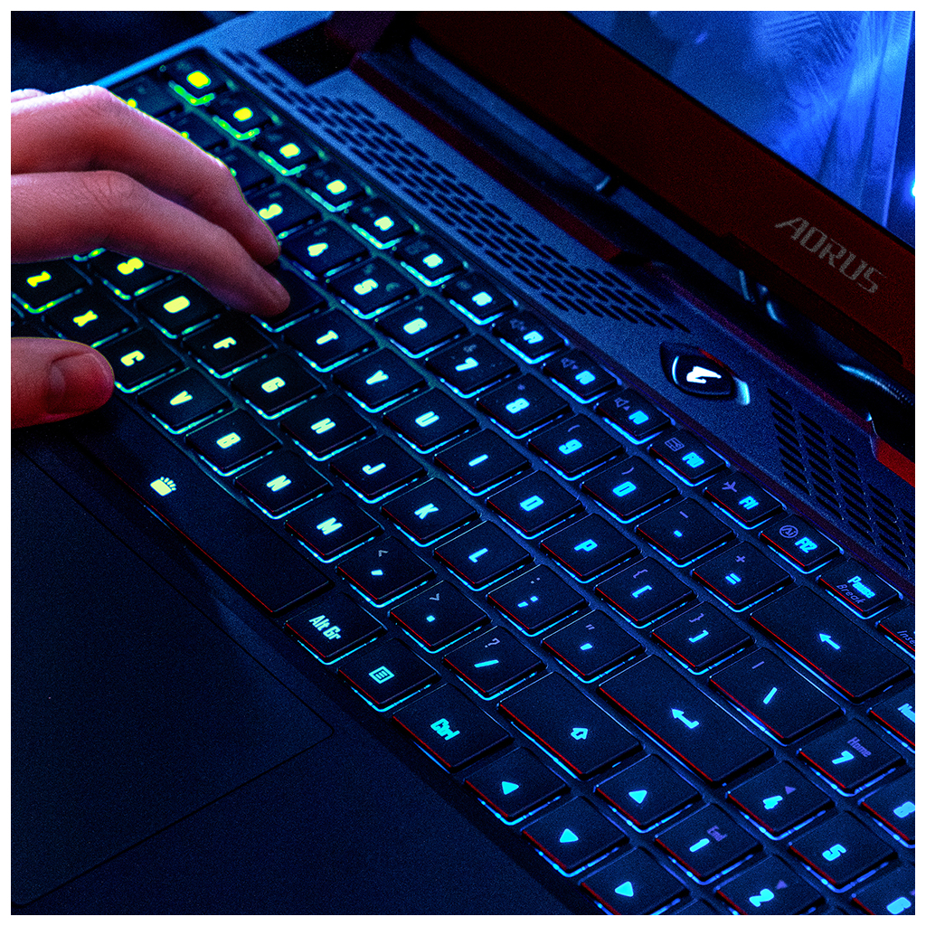 Ноутбук GIGABYTE AORUS 15 (AORUS-15_XE4-73RUB14SD) - 6