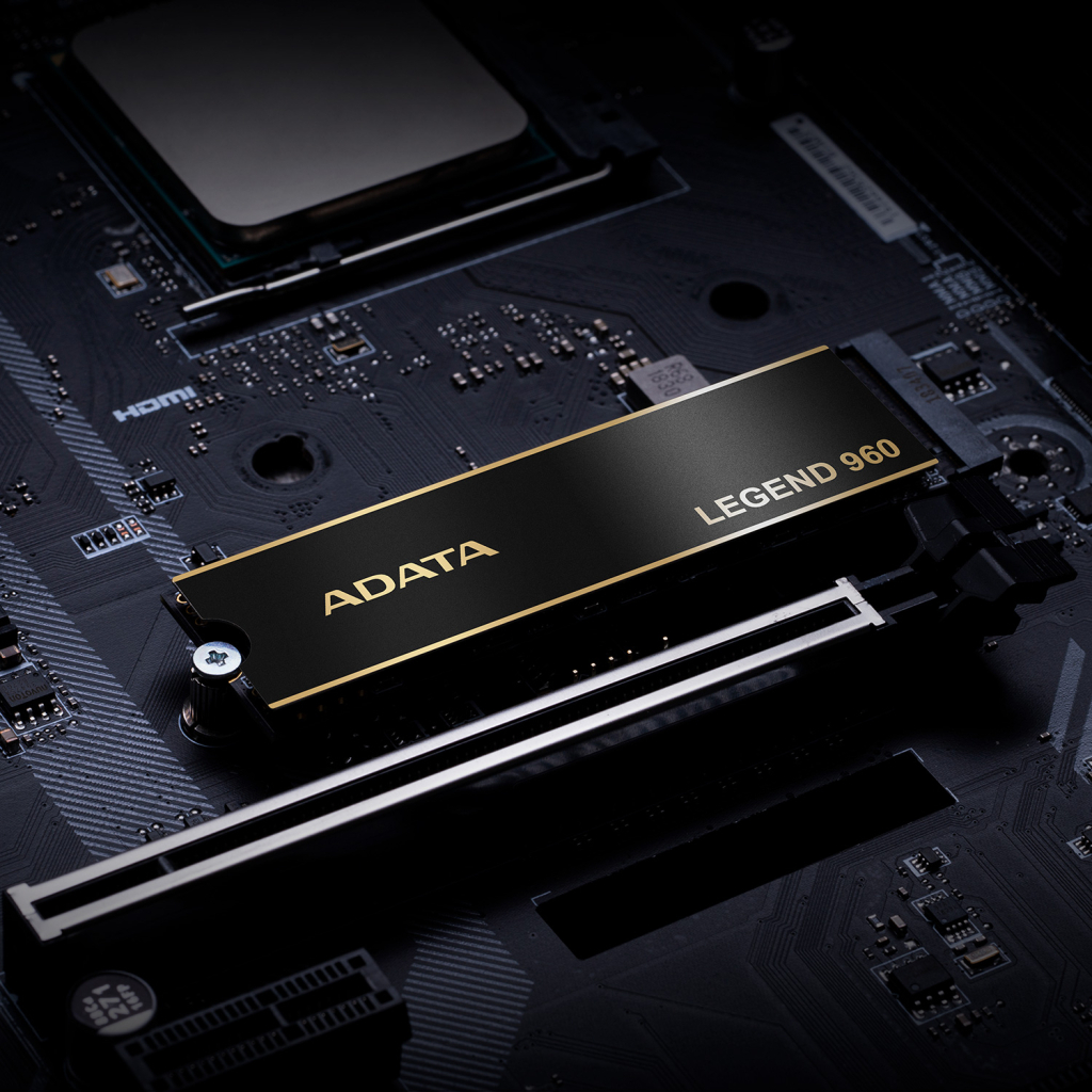 Накопитель SSD M.2 2280 4TB ADATA (ALEG-960-4TCS) - 8 Накопитель SSD M.2 2280 4TB ADATA (ALEG-960-4TCS) - 8