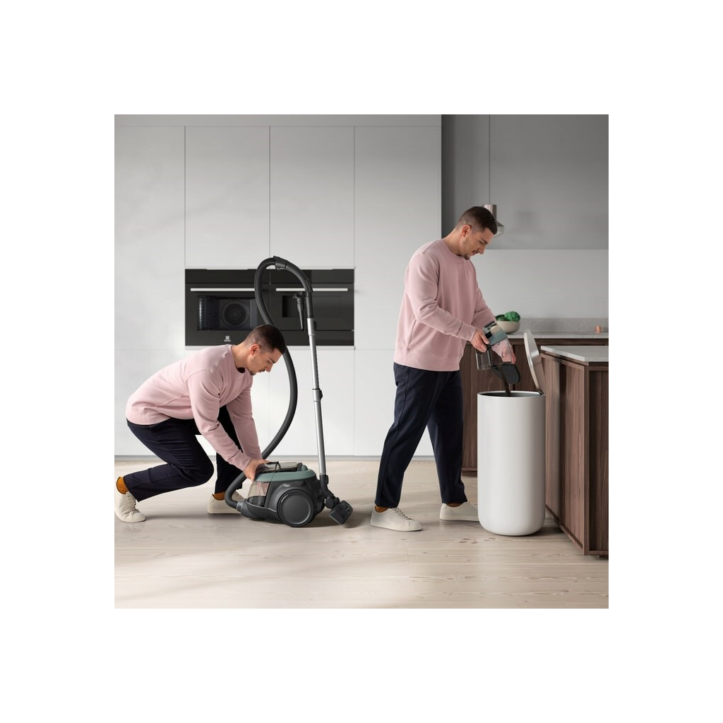 Пылесос Electrolux EL61C2OG - 7