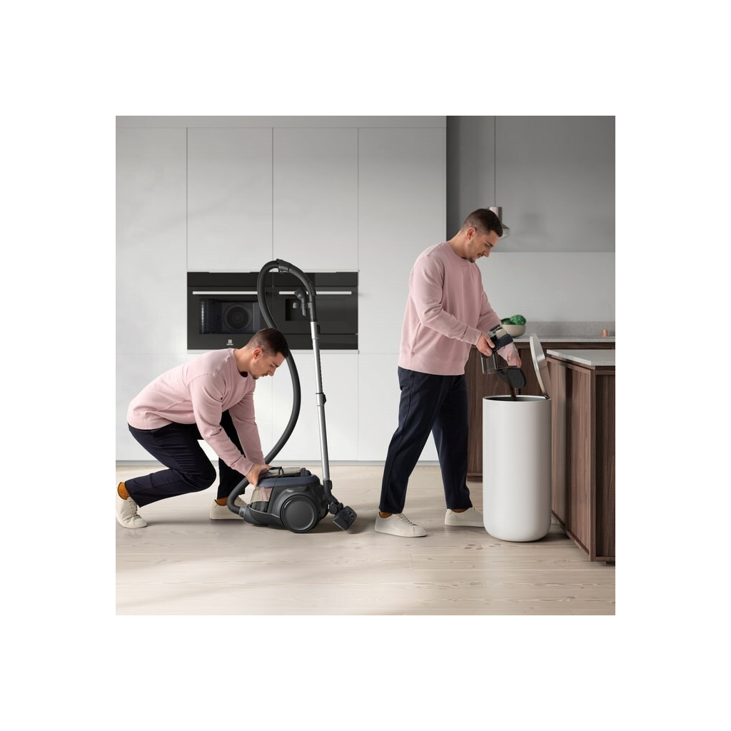 Пылесос Electrolux EL61C3DB - 6